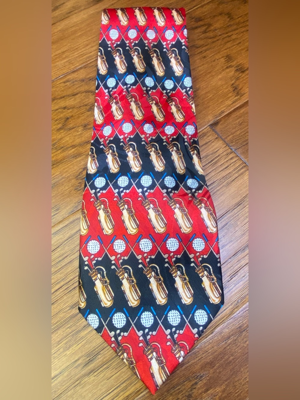 Renaissance Red and Black Novelty Golf‎ Club Tie